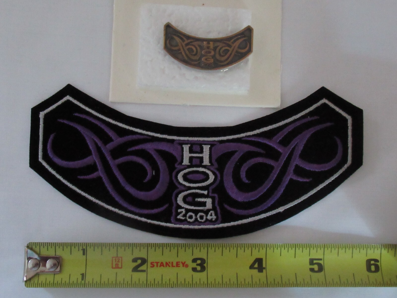 2004 Harley Davidson Owners Group HOG Rocker Patch & Lapel Pin Set