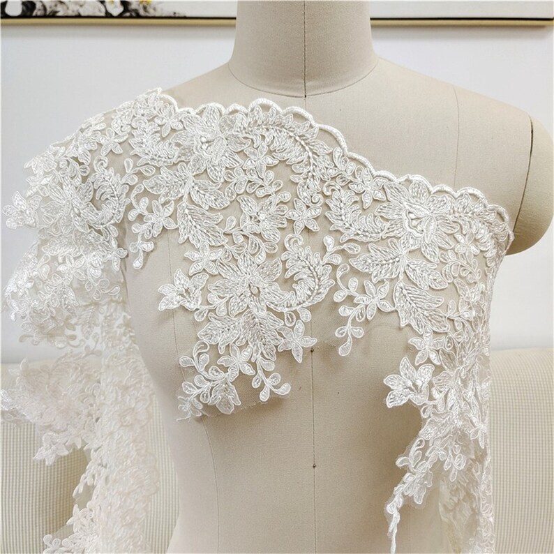 Ivory Bridal Floral Alencon Cord Lace Trim Scallop Border Venice Petal Lace Trim