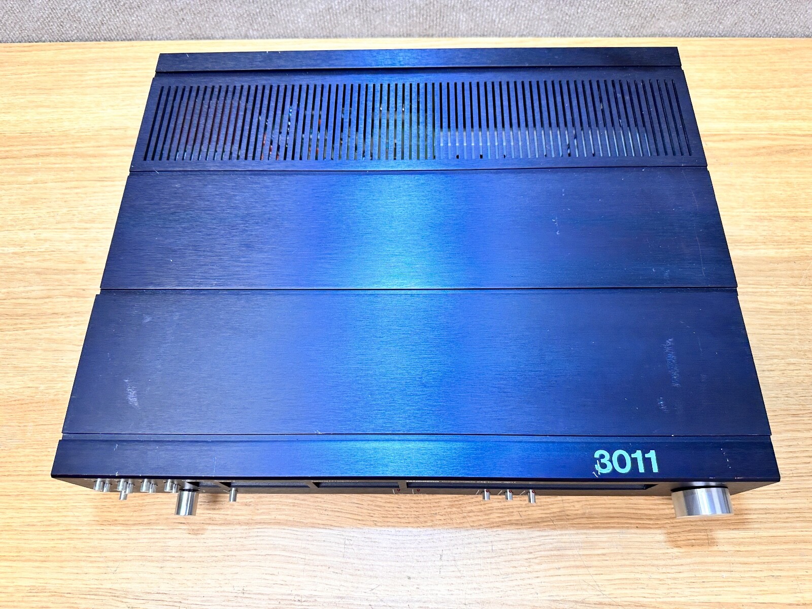 TANDBERG 3011 FM TUNER
