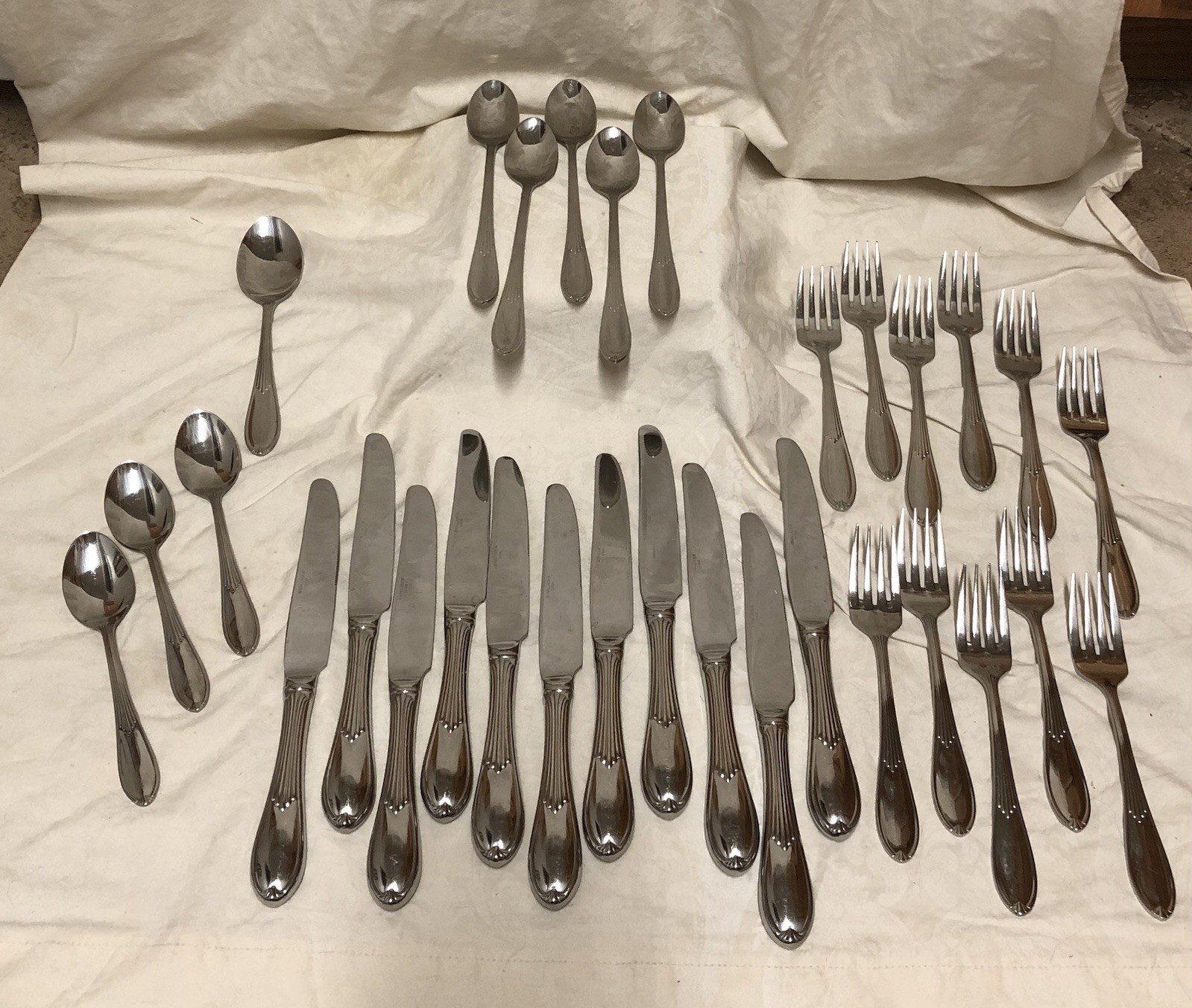 31 Piece Mixed Lot Vintage WALLACE Astra Plume Tip Stainless Flatware VGUC