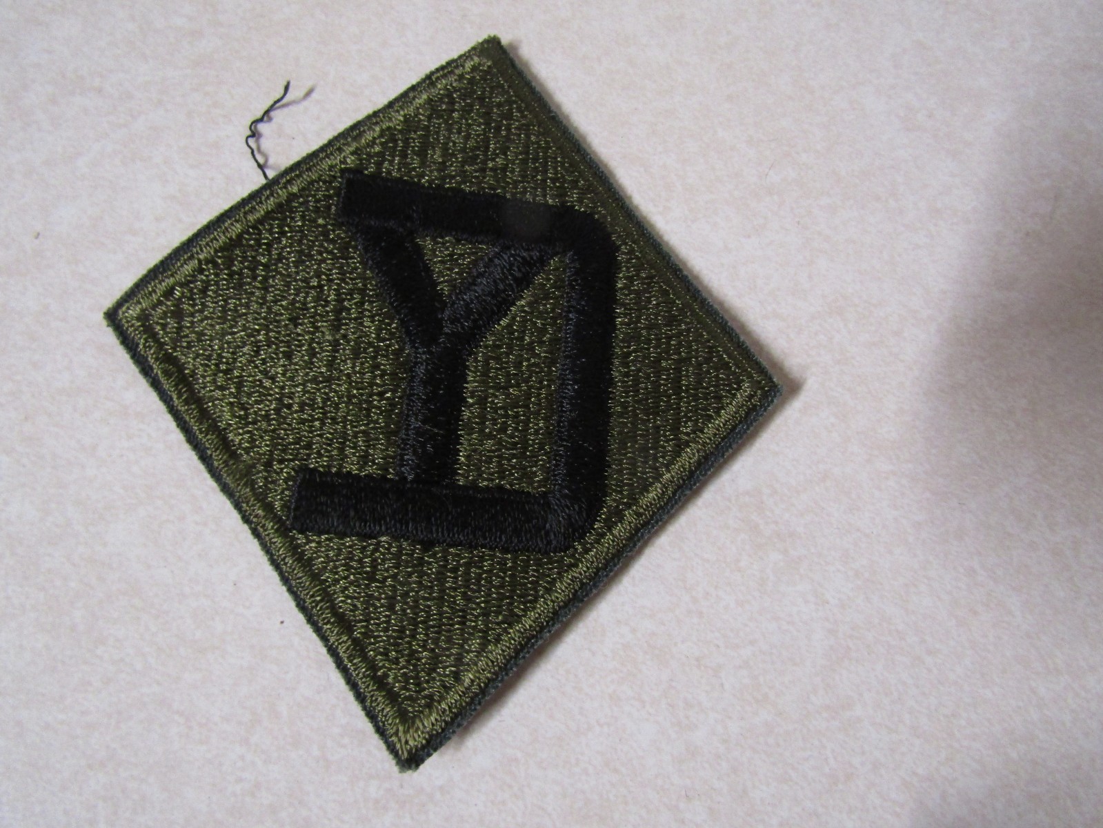 MILITARY PATCH OLDER VIETNAM ERA SUBDUED 26TH INFANTRY DIVISION #2