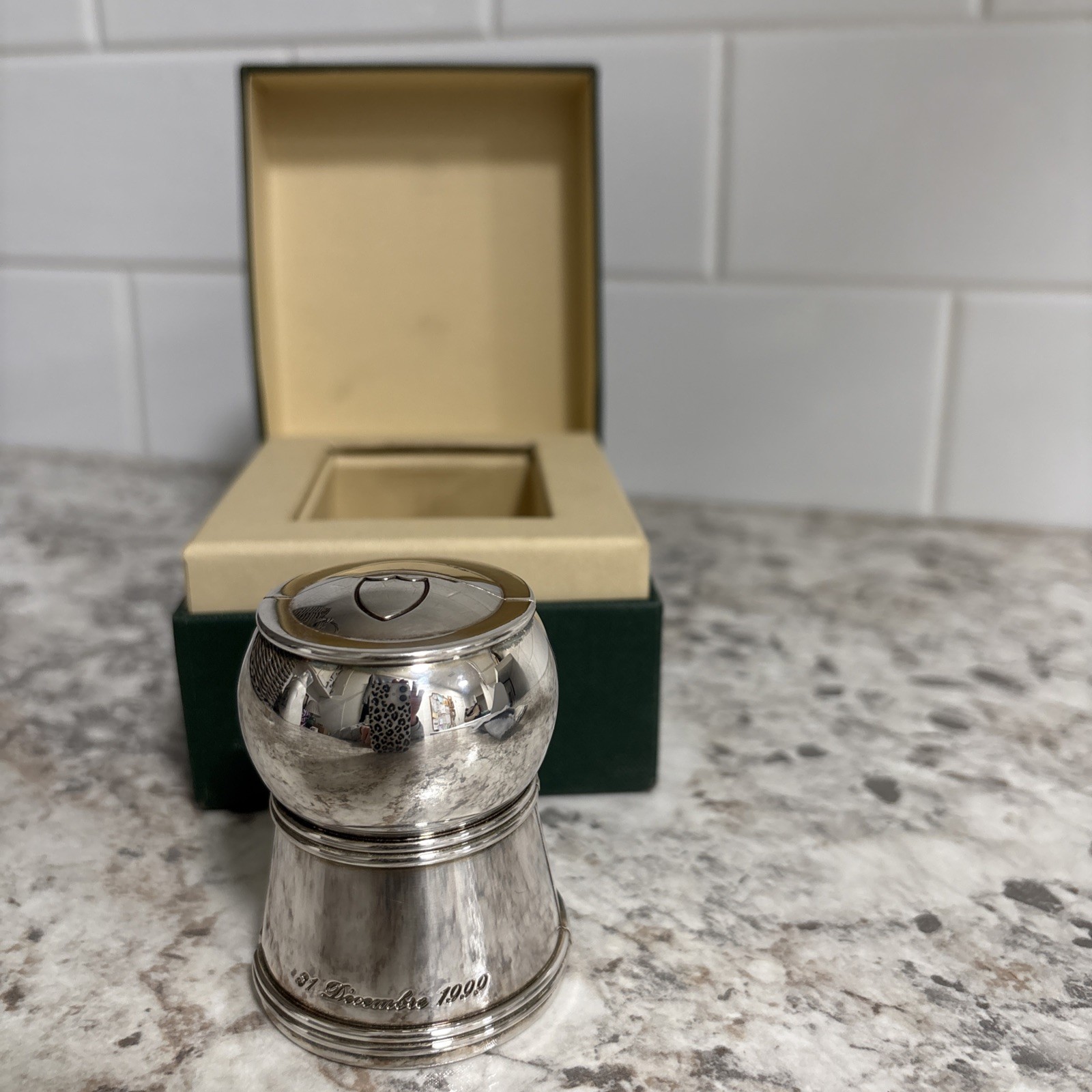 Christofle & Dom Pérignon - Luxurious - 1999 Silver-Plated Champagne Cork Holder