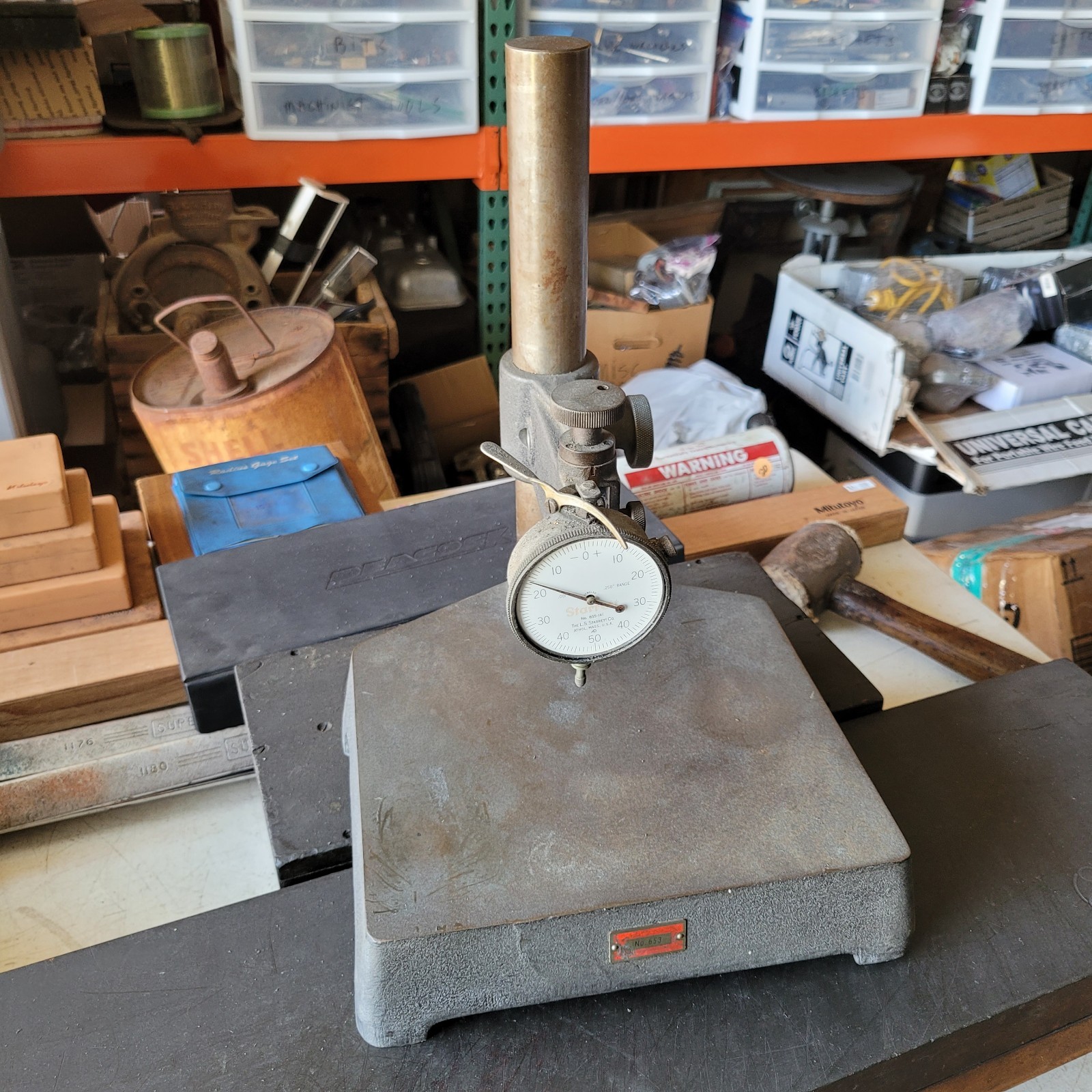 Starrett No. 653 Bench Comparator Stand Machinist Tool w/ 655-141 Dial Indicator