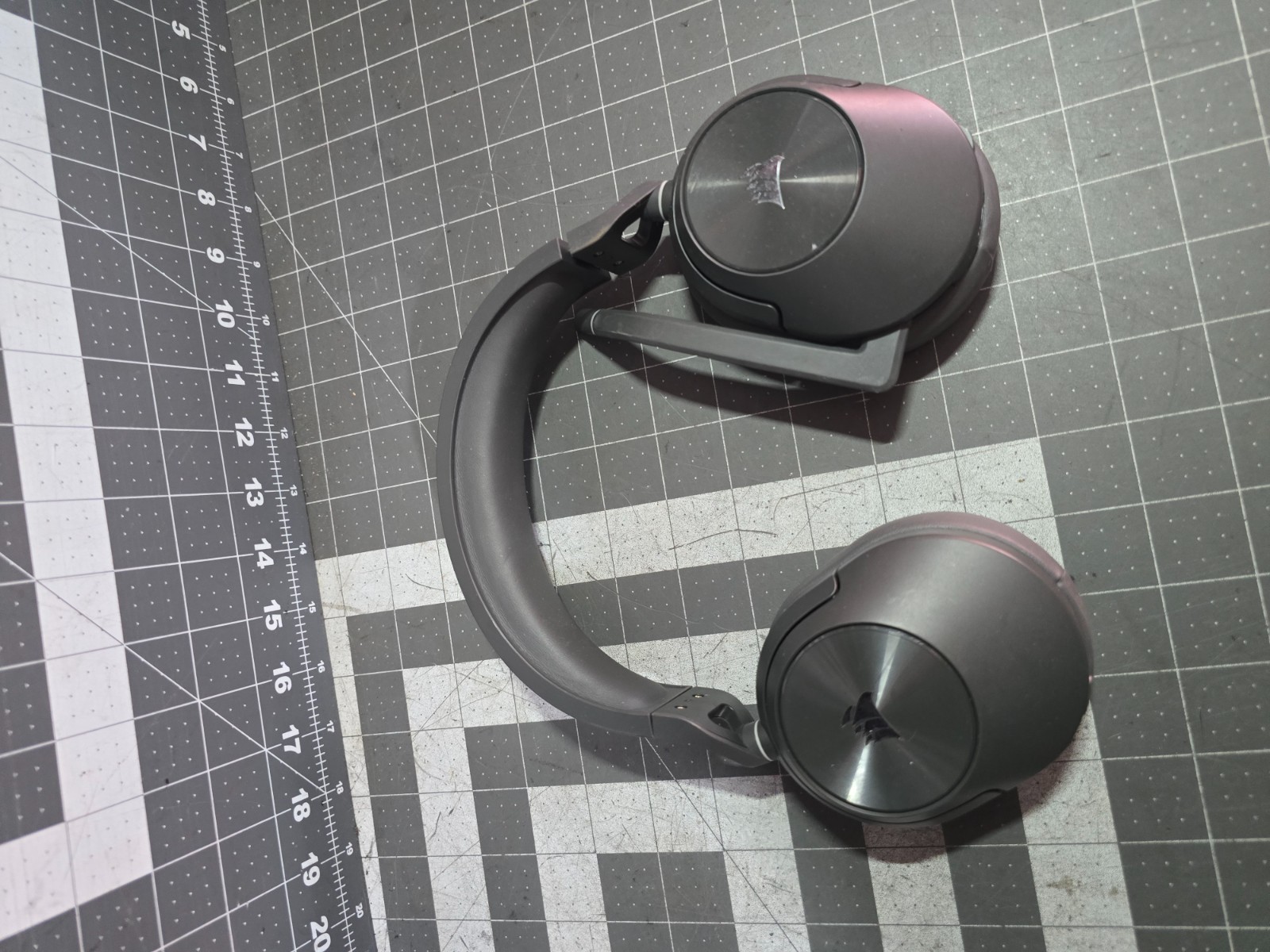Corsair HS55 Wireless CORE Gaming Headset - Gray (Bluetooth Only, No Receiver...