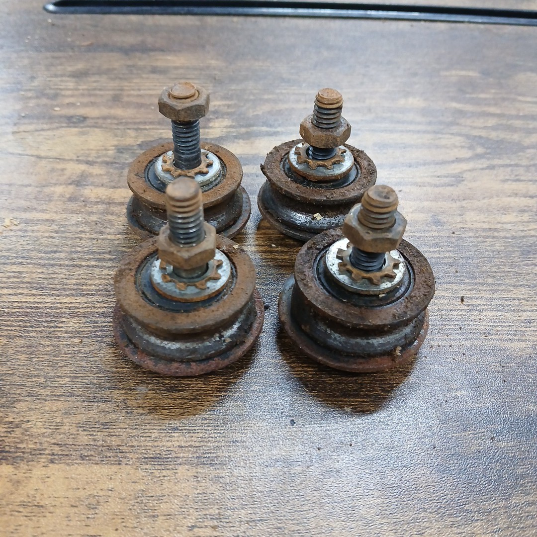 Craftsman Radial Arm Saw Carriage Roller Bearings Set from a 113.197751