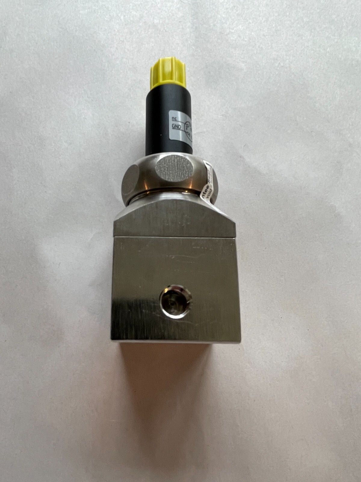 Kobold DPM -1560N1F300 Pelton Wheel Flow Sensor - DB2002