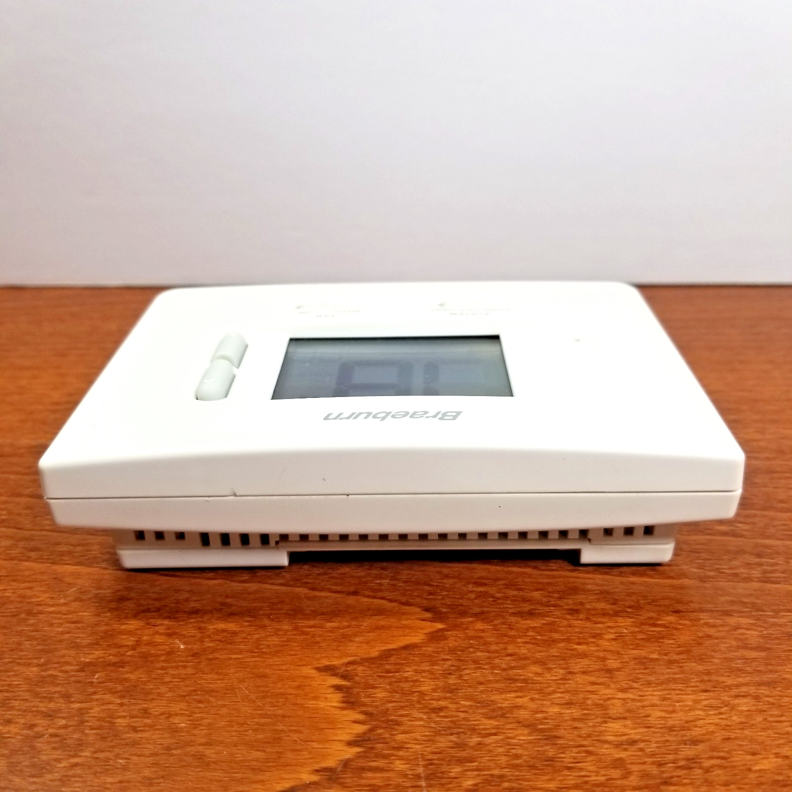 Braeburn 1020 Digital Non-Programmable Thermostat - White