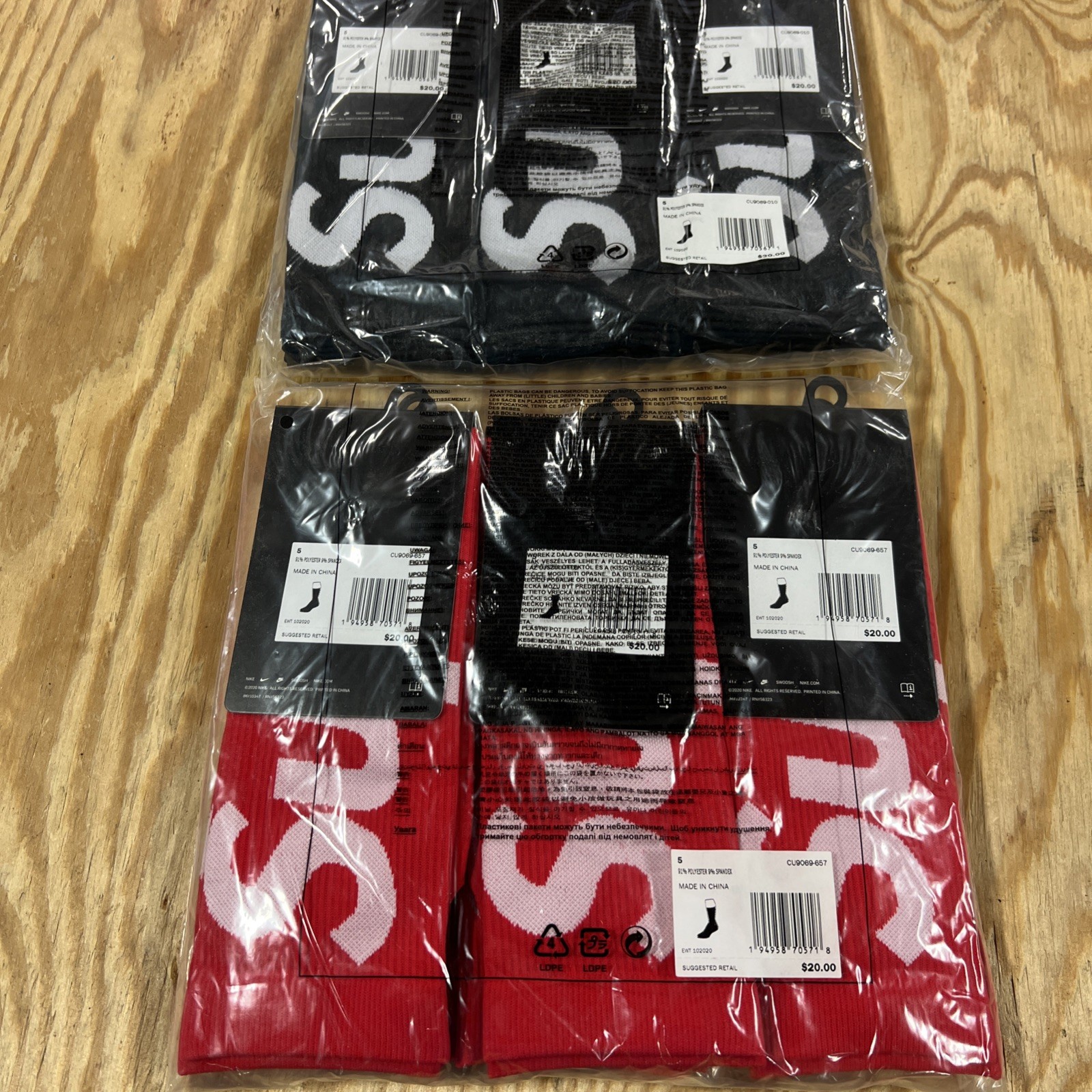 Lot Of 12 Pair Black and Red Nike Supreme SS21 Socks Box Logo Sealed