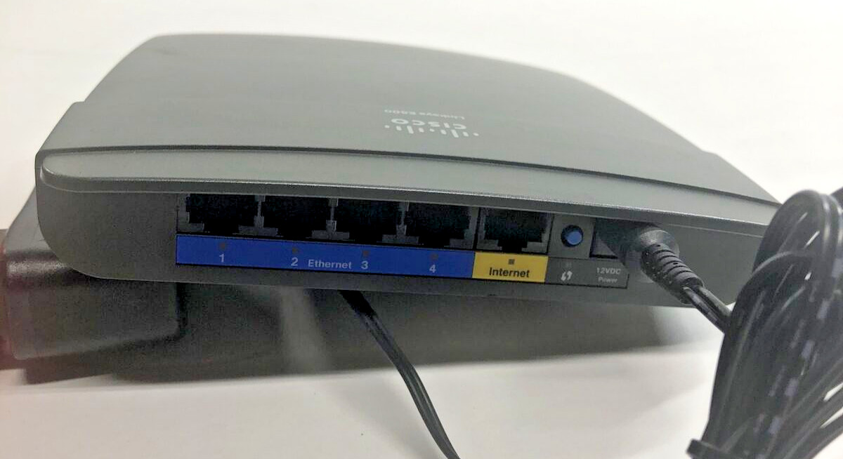 Cisco Linksys E800 Wireless Wi-Fi Router