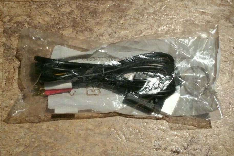 Microsoft XBOX 360 Composite Audio Video Cable Part No. X15-61979-01