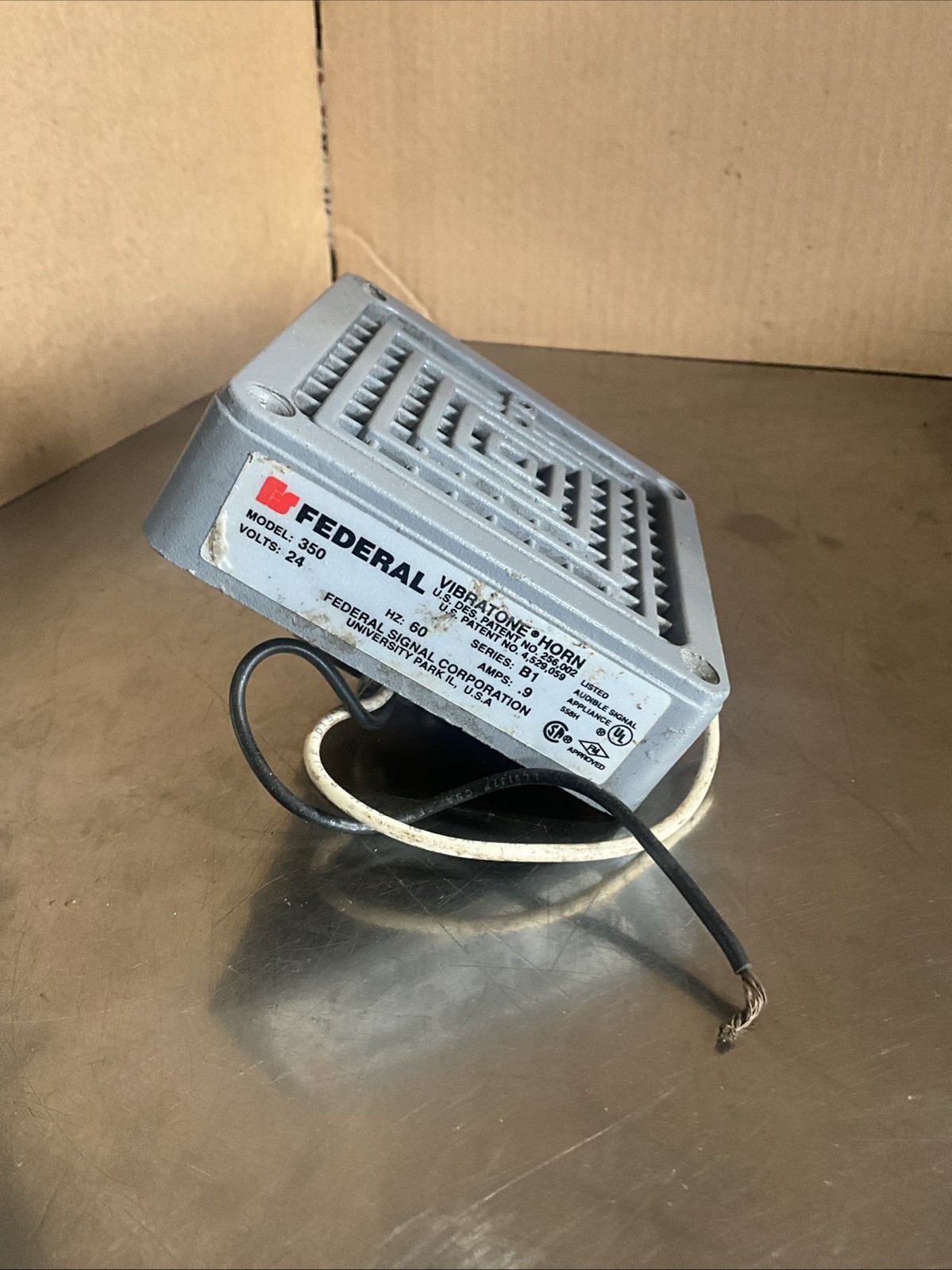 Federal Signal VIBRATONE HORN Model350 24V 60Hz B1 .9amp