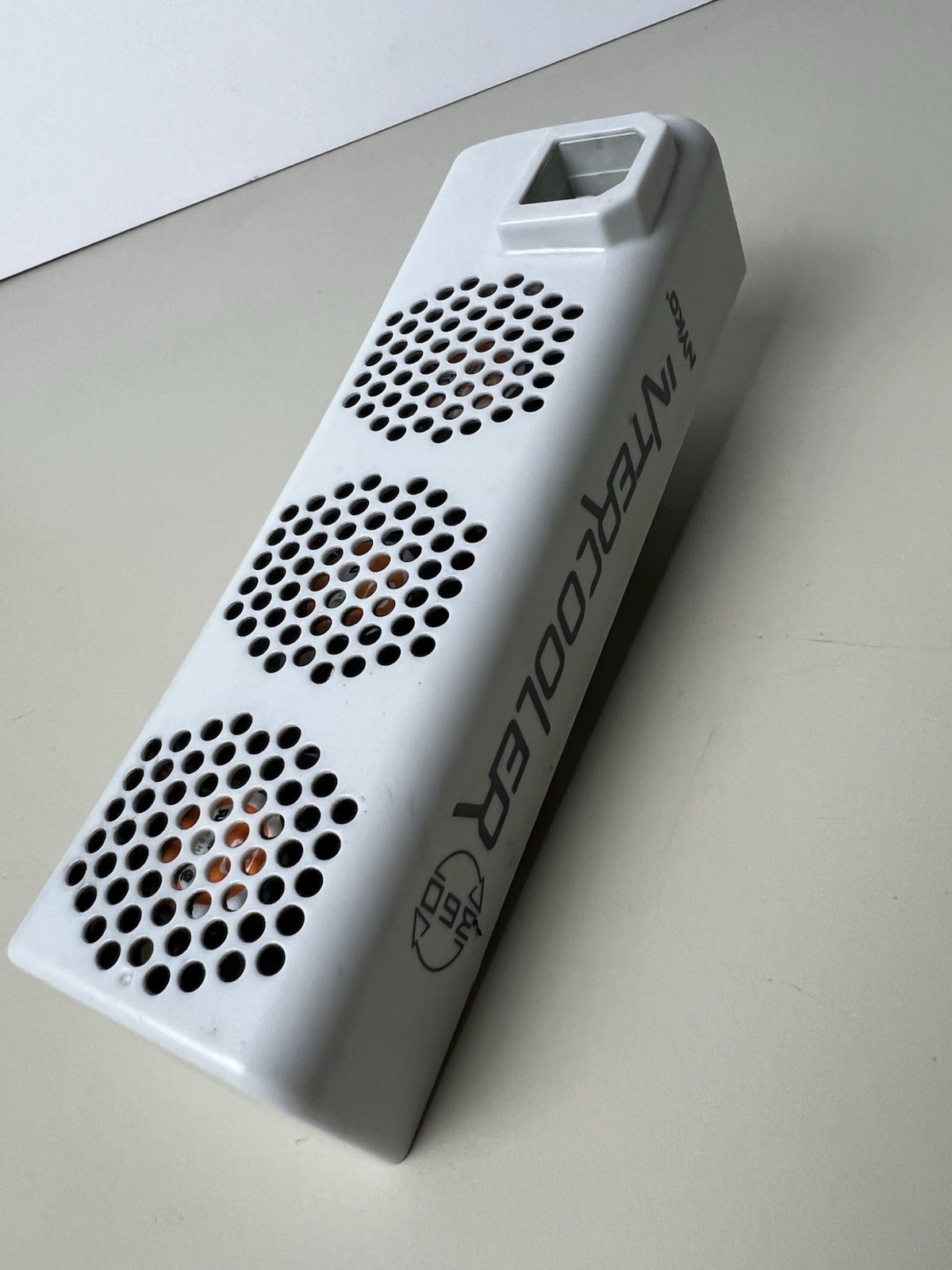 Xbox 360 Nyko Intercooler Original Model Prevents Console Overheating Tested