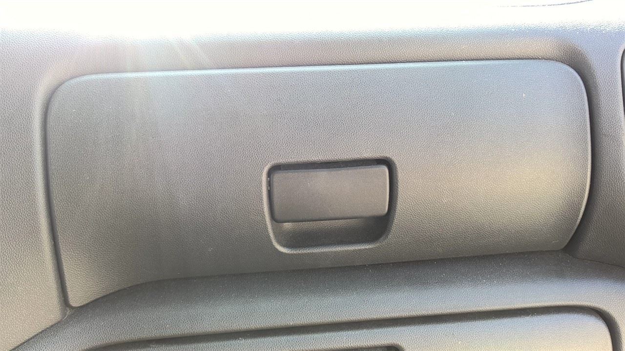 SILVRDO15 2022 Glove Box 483274