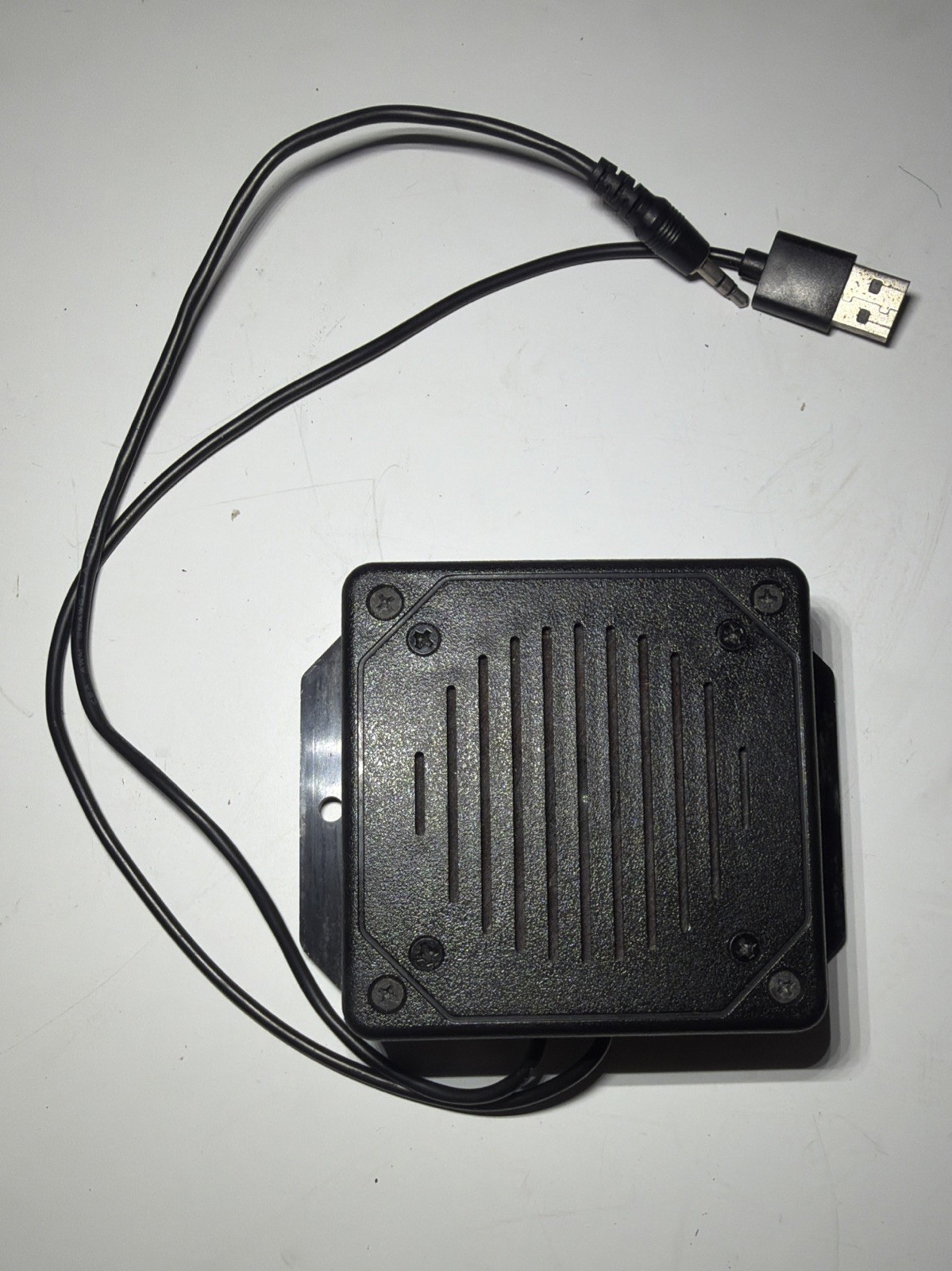 MISCO 70094 / Z9740 3.3" USB Powered Amplified Speaker - Tested & Working
