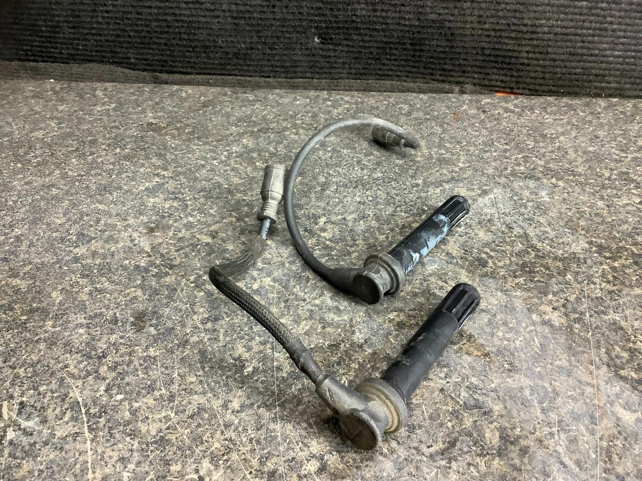 17 Ducati Supersport S 939 Ignition Plugs 48F