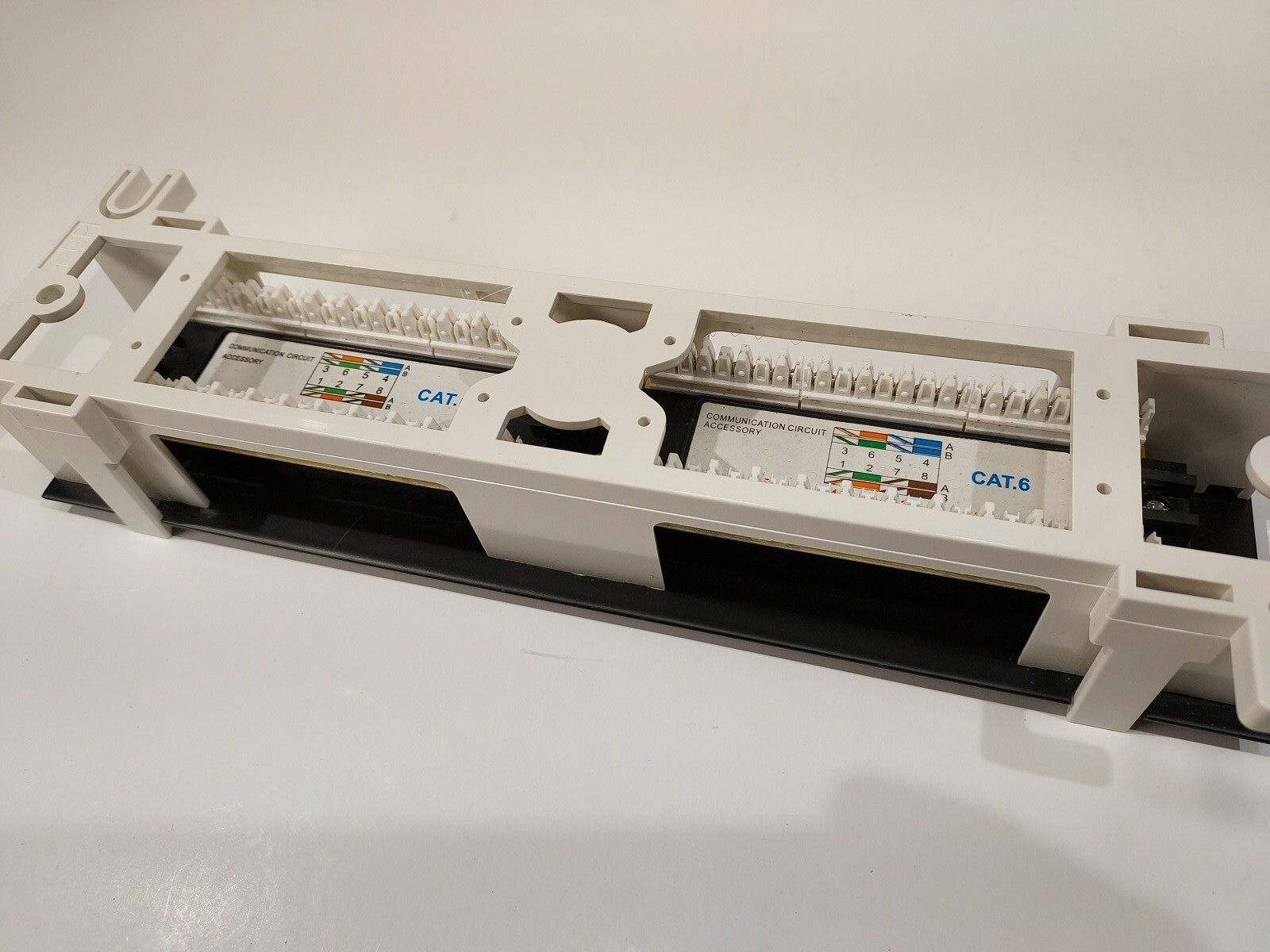 Dshot 12 Port UTP 10 inch Cat6 Network Wall Mount Surface Patch Panel Board
