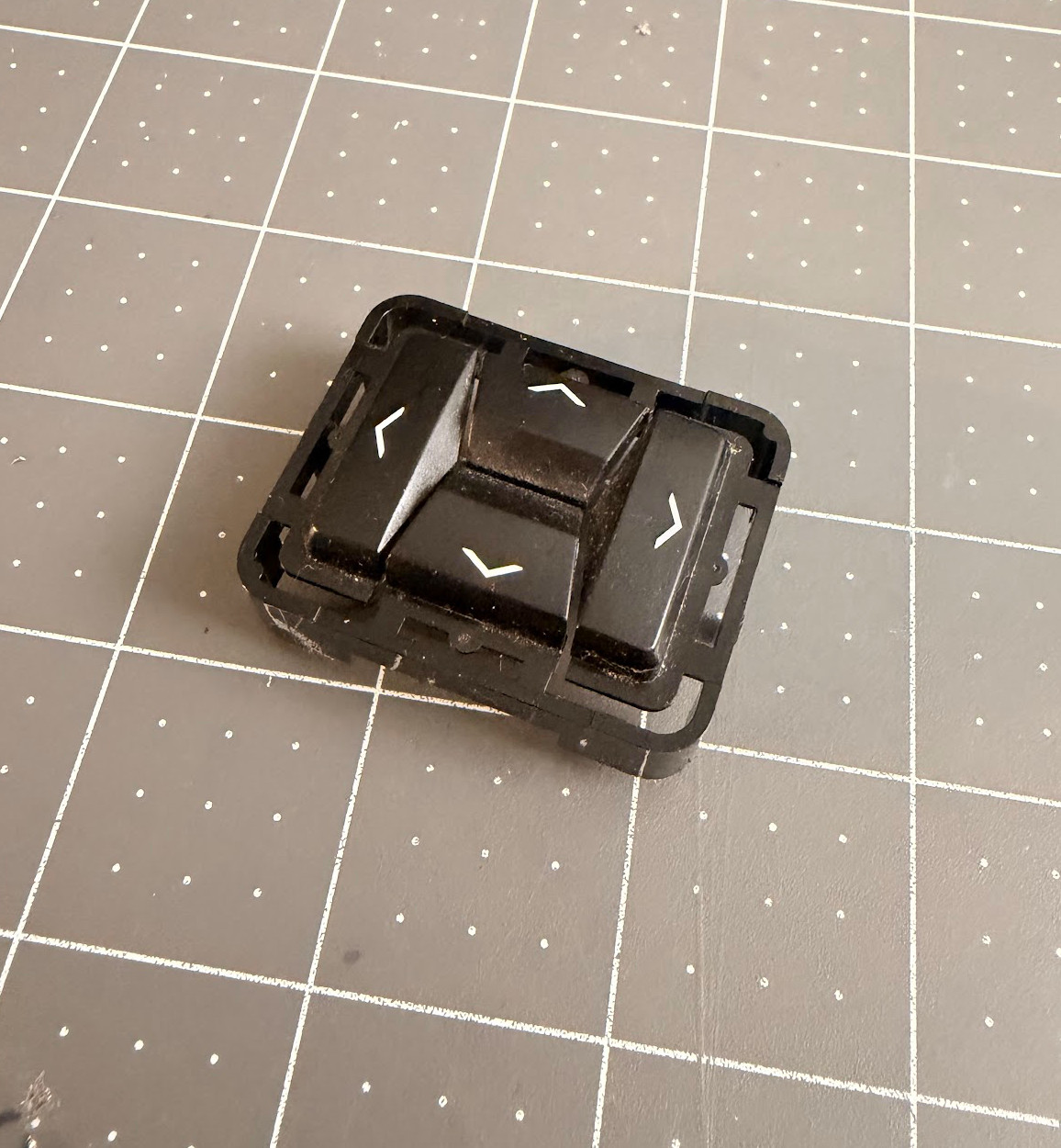 Genuine AKAI APC40 MKI Ableton MIDI Controller Parts 4 Way Button Cover