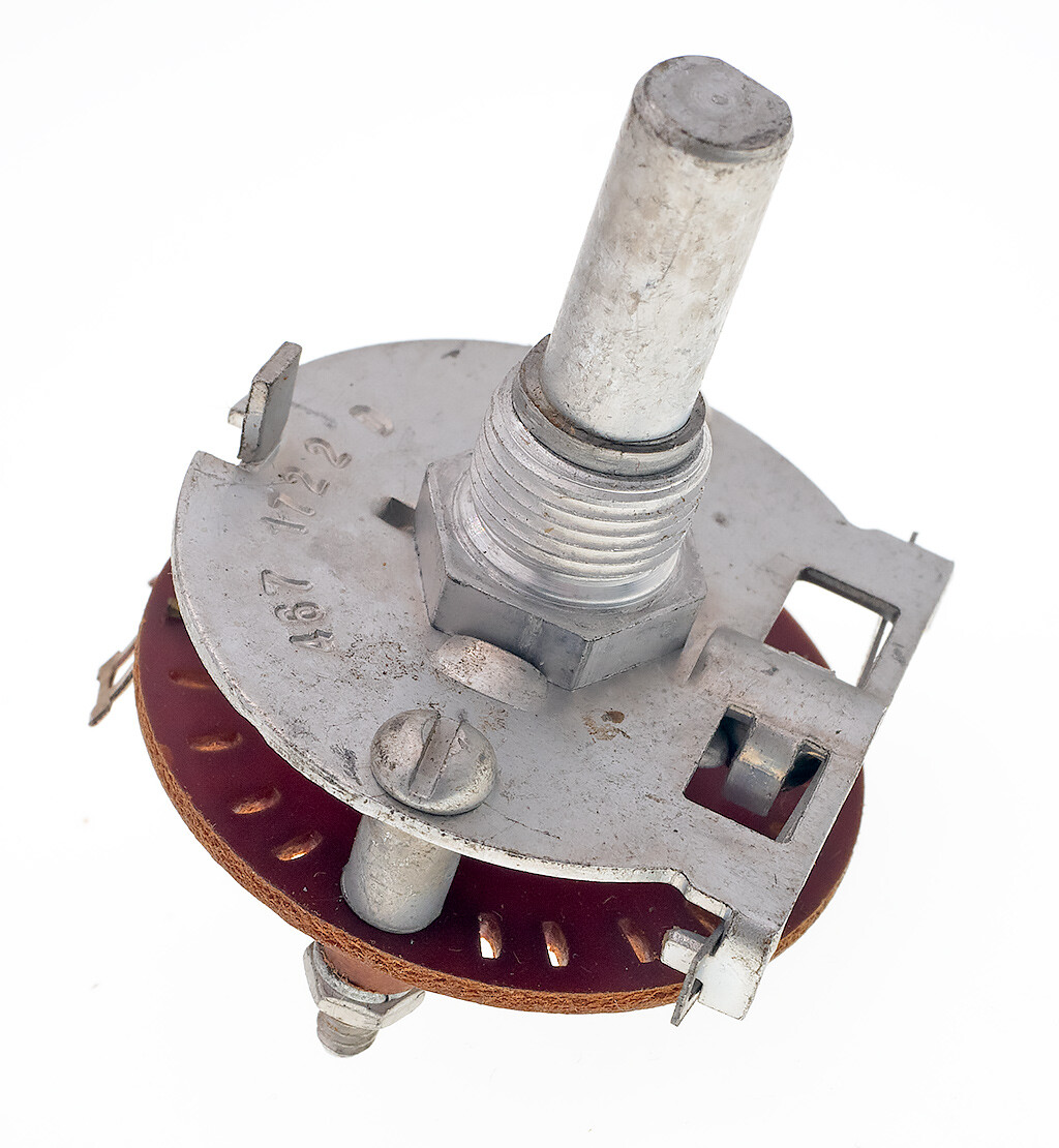 Grigsby Rotary Switch, 1 Wafer 1 Pole 2 Pos SPDT 1/4" SHAFT, NOS