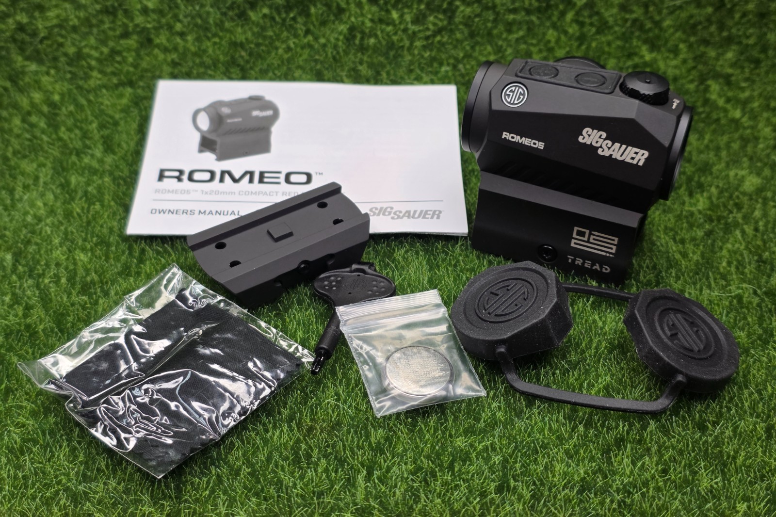 Sig ROMEO5 Compact Red Dot Sight #SOR52010 1x20mm 2 MOA Dot Reticle LIGHTLY USED
