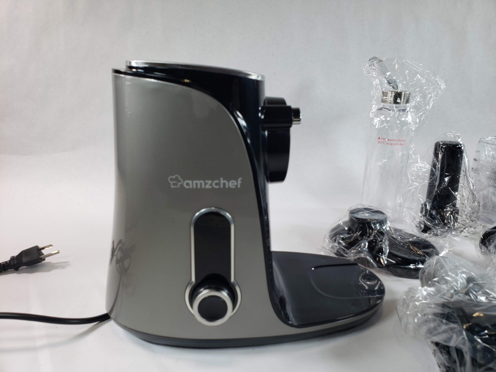AMZCHEF Slow Masticating Juicer with Two Speed Modes Gray, GM3001