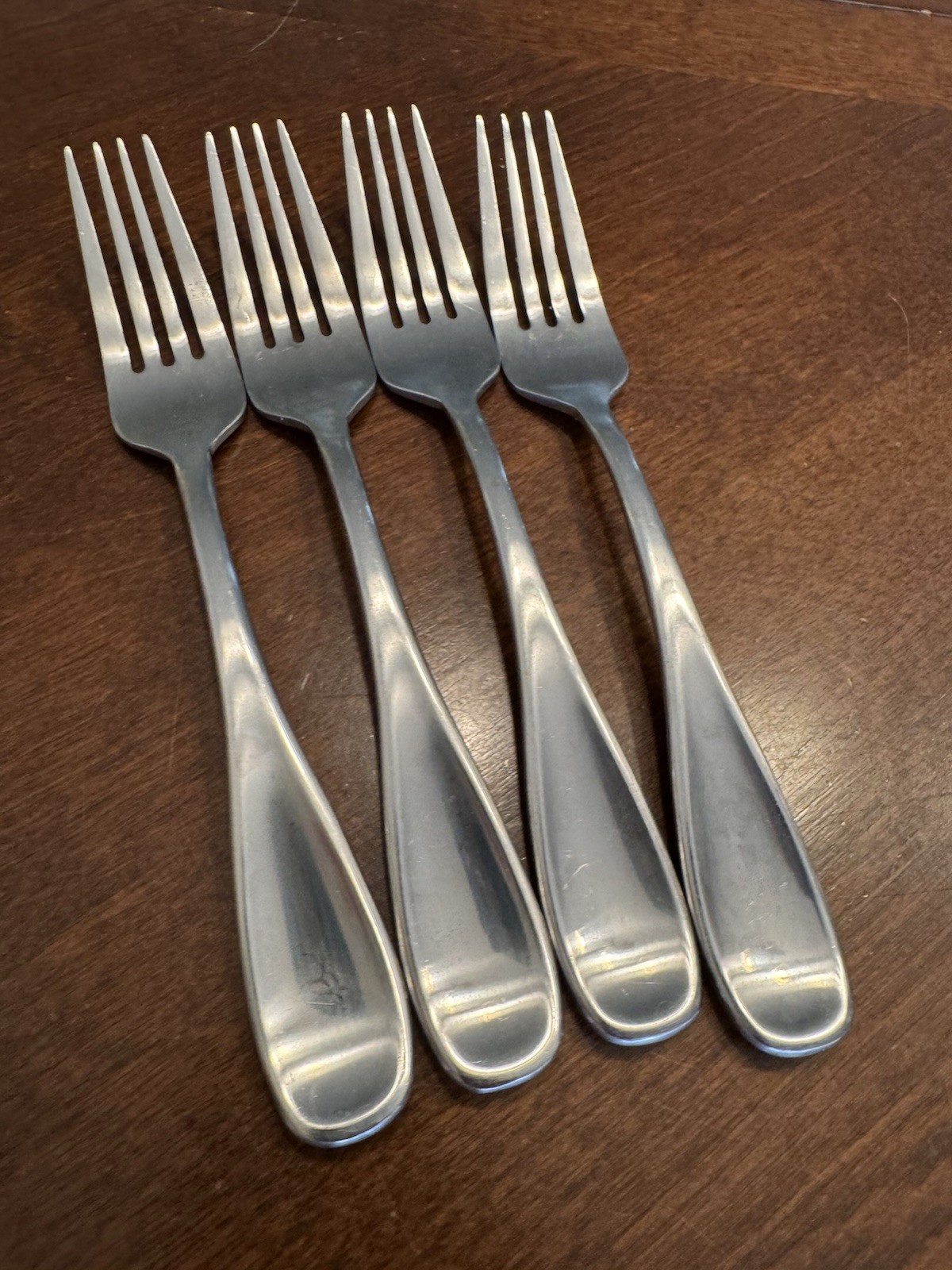 ONEIDA Stainless VOSS Set Of 2 DINNER FORKS 8" Silverware Flatware SATIN Finish