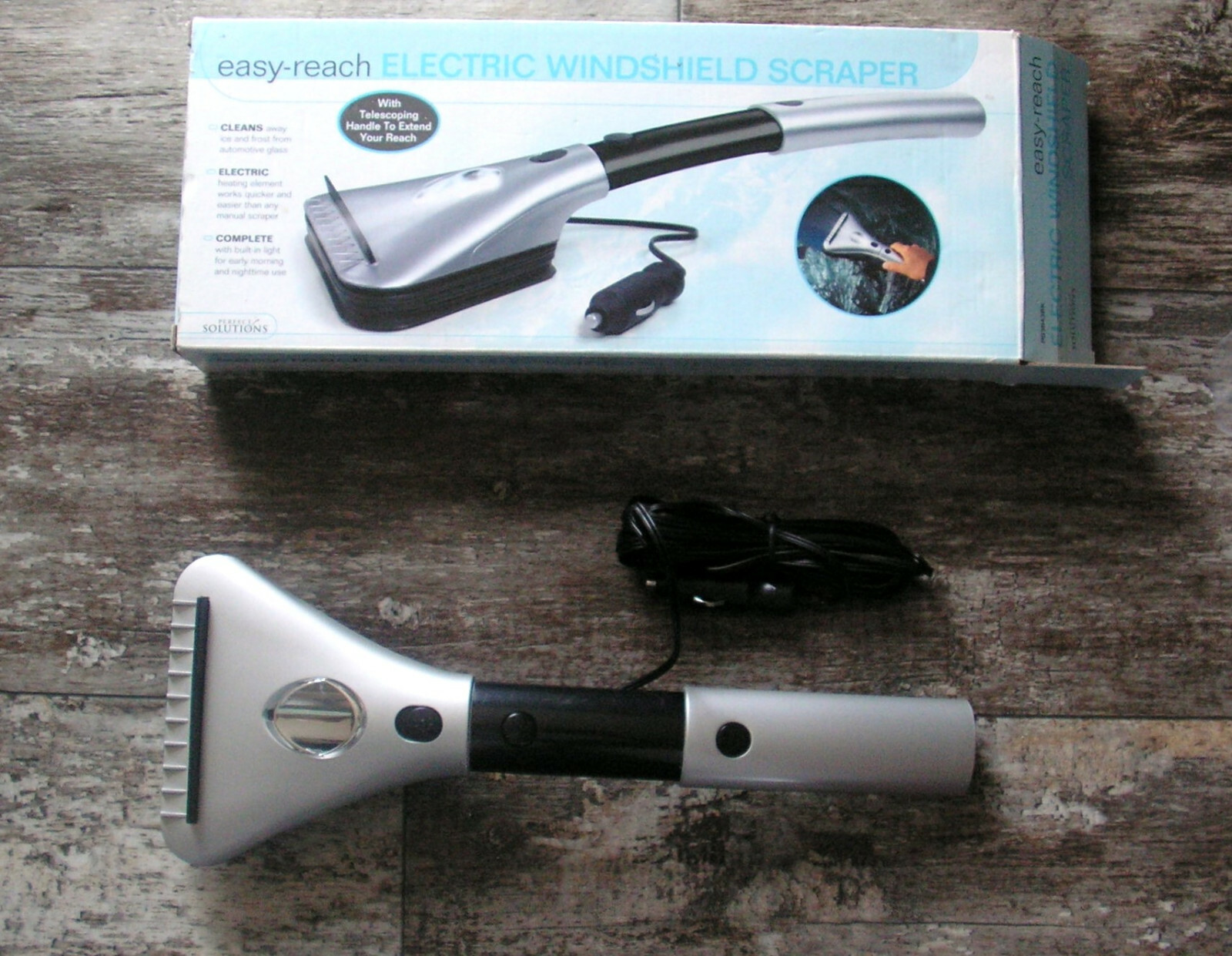 Electric Windshield Scraper with Telescoping Handle by Perfect Solutions 12V