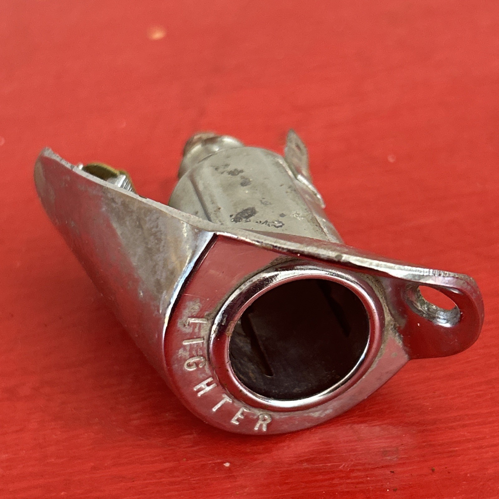 Vintage Lighter Socket 4762352 LH Dash Mount 1960 Buick ?