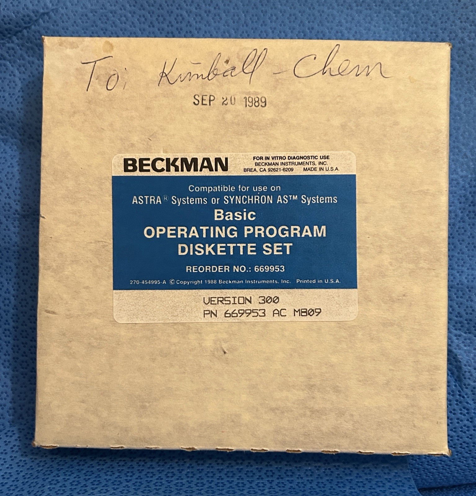 Vintage 1988 Beckman ASTRA Systems SYNCHRON AS Floppy Diskette Operating Set