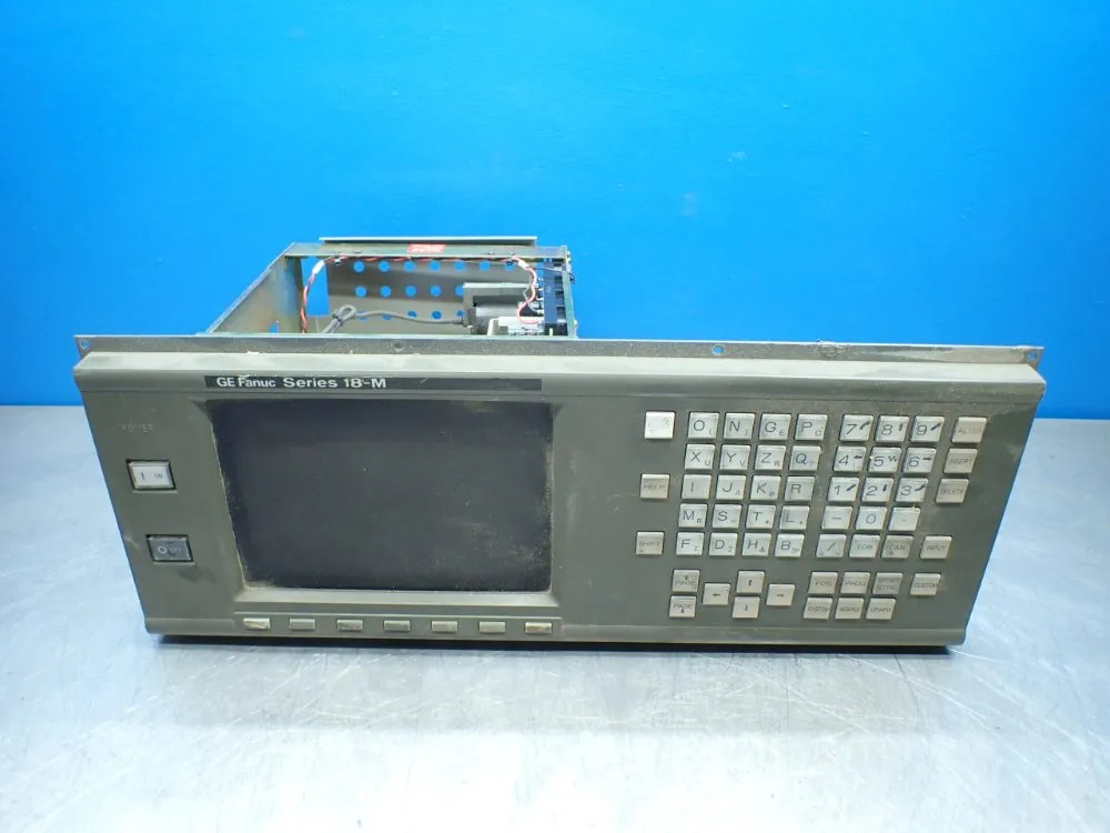 FANUC 9" CRT/MDI UNIT OPERATOR PANEL XA02B-0120-CE51#18M
