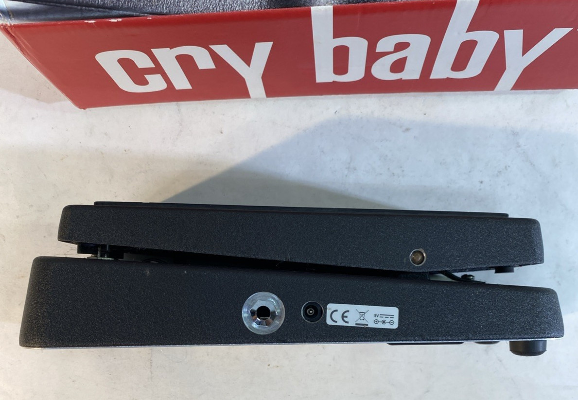 Dunlop GCB95 Cry Baby Wah Guitar Effects Pedal OPEN BOX