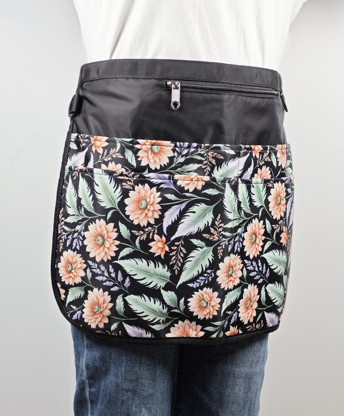 Garden Apron for Women Half Florist Apron with 7 Pockets for Harvesting