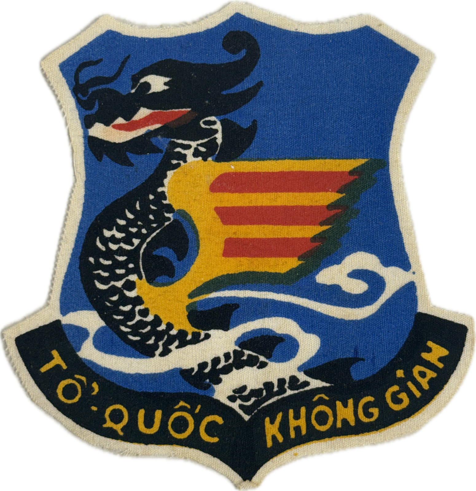 WARTIME VIETNAMESE PRINTED ARVN AIR FORCE PATCH (1331)