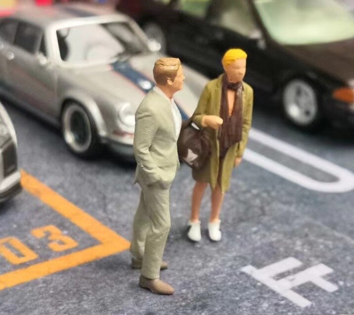 BN 1:64 Painted Figure  Model ature Resin Diorama Lady Gentleman Man Street