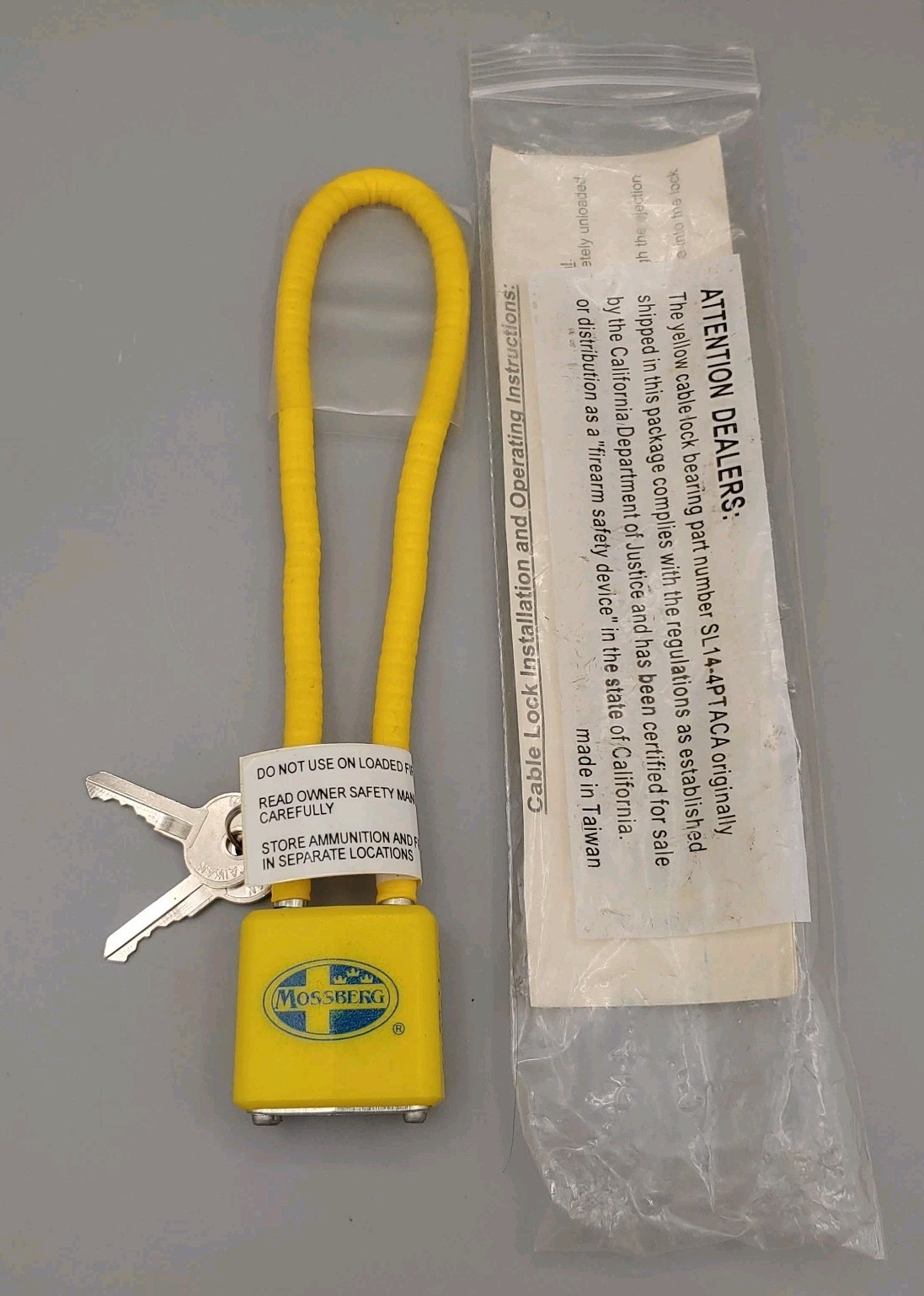 Mossberg Gun Lock w/ Keys SL14-4PTACA 11-03 Yellow Cable New Old Stock 2003? Y2K