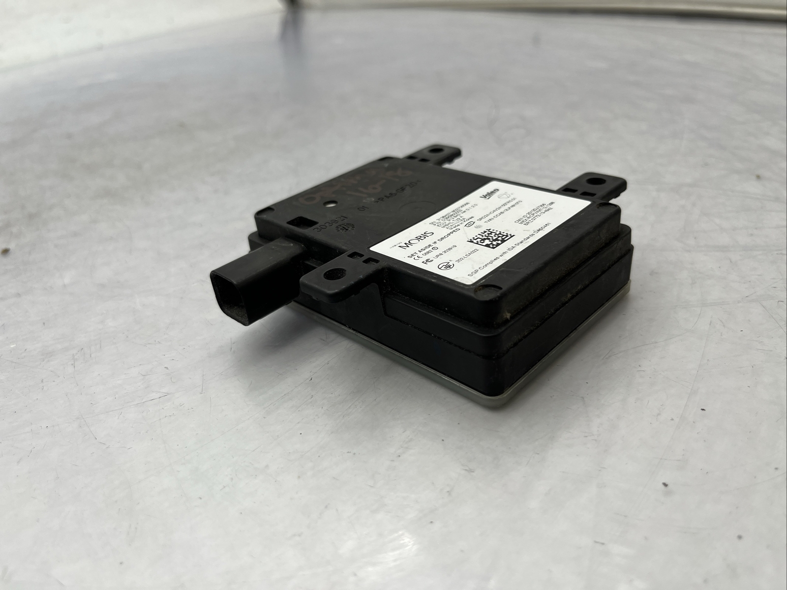 2016-2020 Hyundai Tucson Blind Spot Radar Module Radar Sensor Ballast