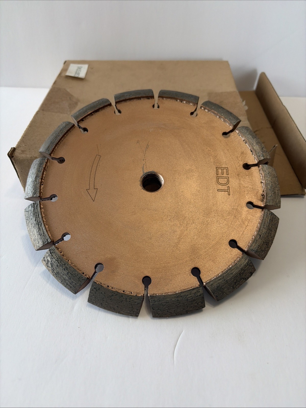 7" Crack Chaser Blade for Concrete Asphalt Repair 0.375" Width 5/8"-11 Arbor