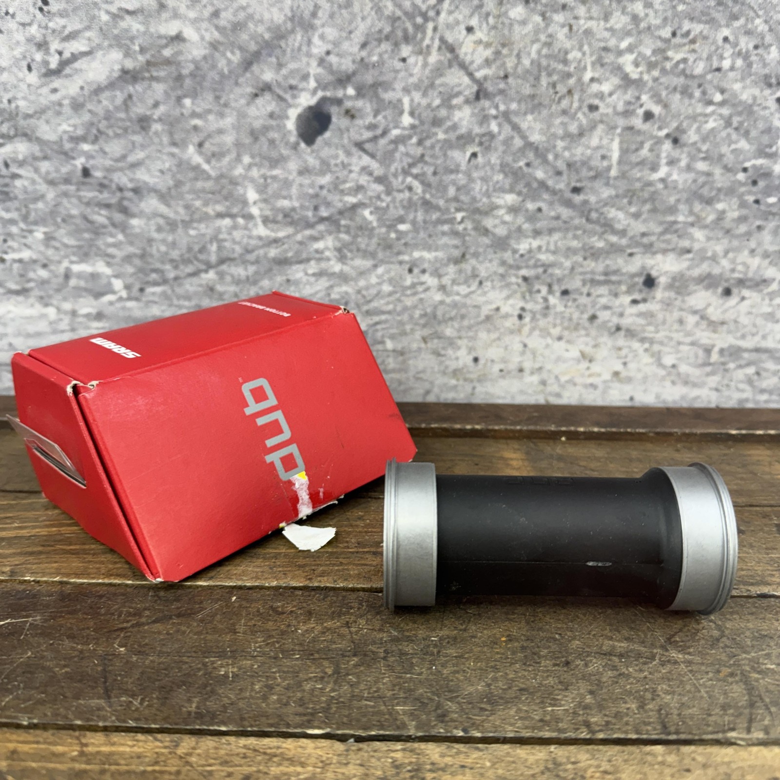 SRAM DUB Bottom Bracket BB92 PF89.5/92 29mm Press Fit AM MTB Bike Black