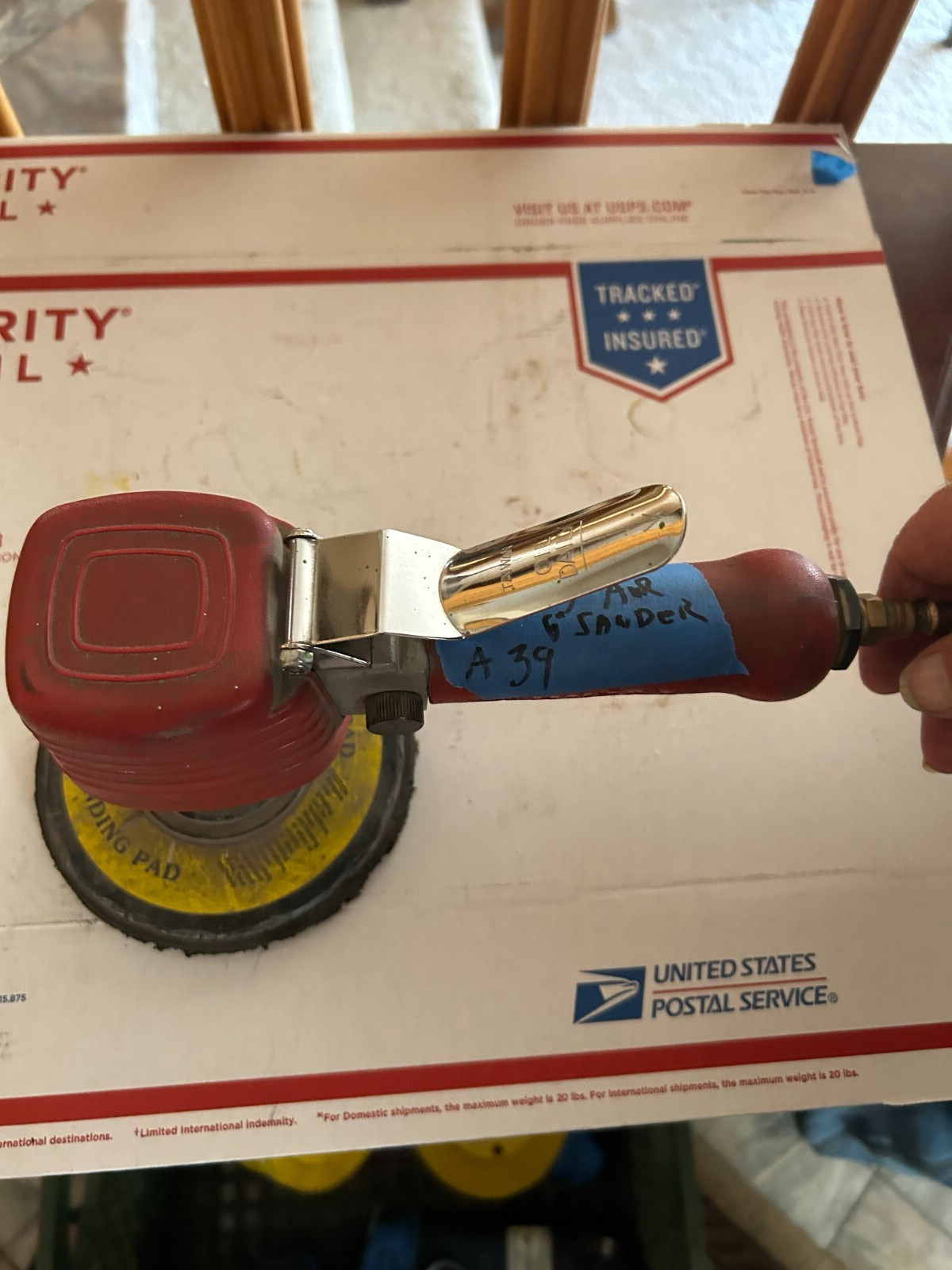 HUSKY AIR 6" SANDER