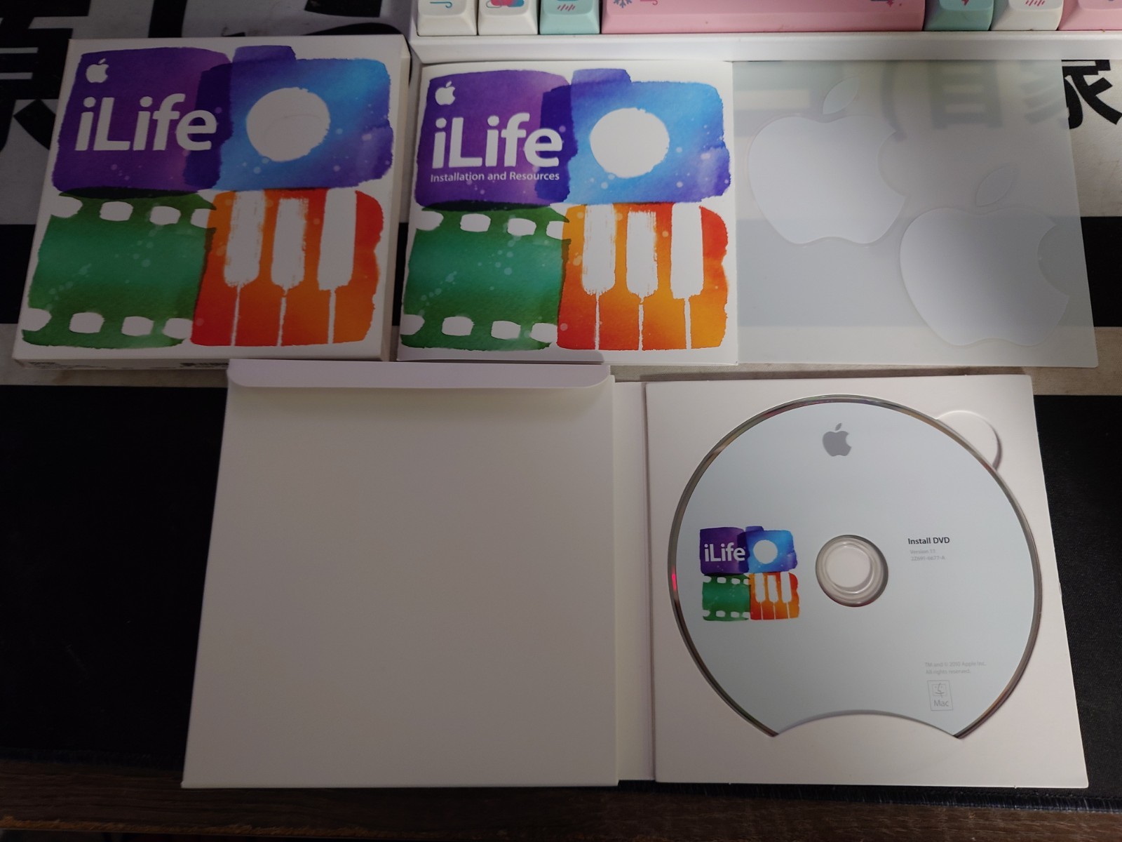 Mac Apple iLife 11 - 1 User Full Version MC623Z/A Macintosh DVD Used Complete