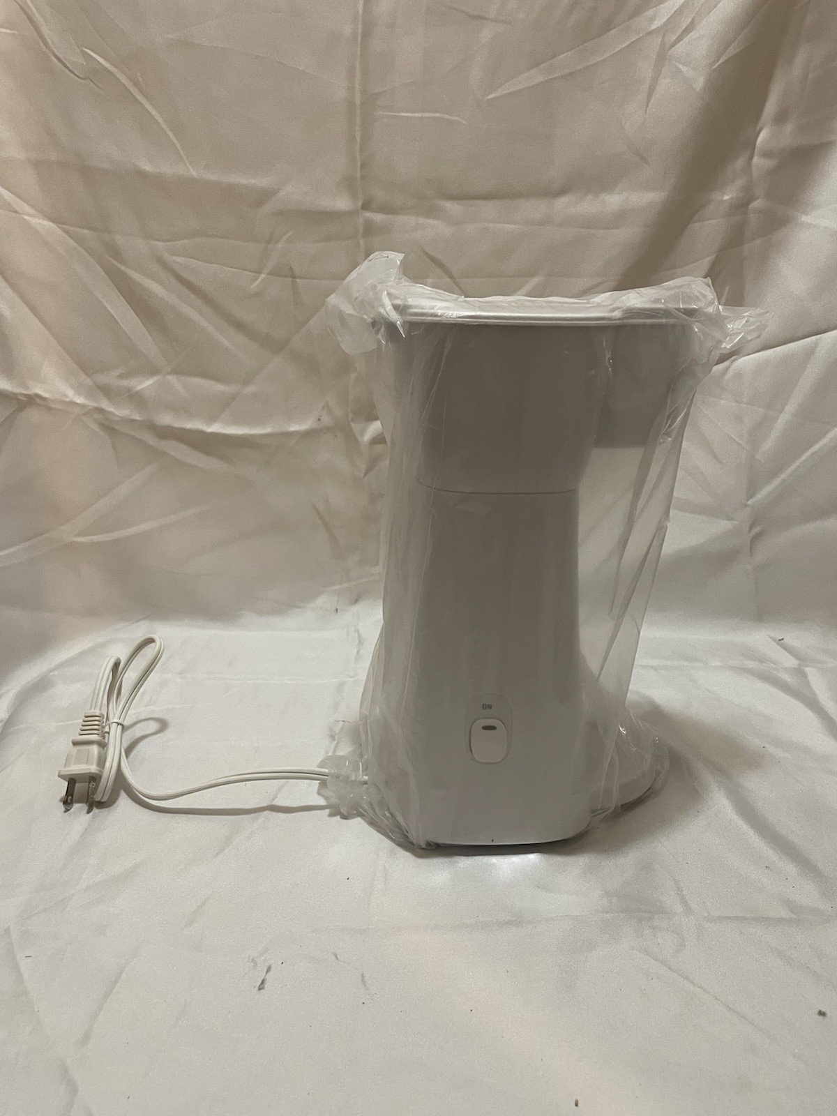 Rival CM4015 Single Serve Coffee Maker White Permanent Filter Removable Basket