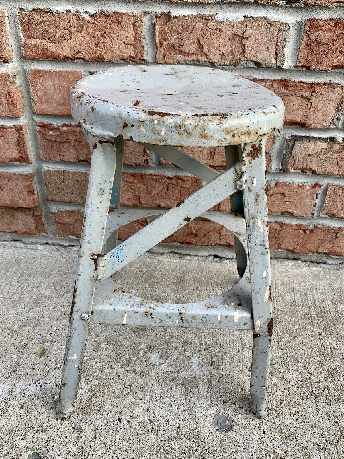 Vintage Primitive Industrial Farm Metal Plant Stand Farmhouse Garden Porch Stool