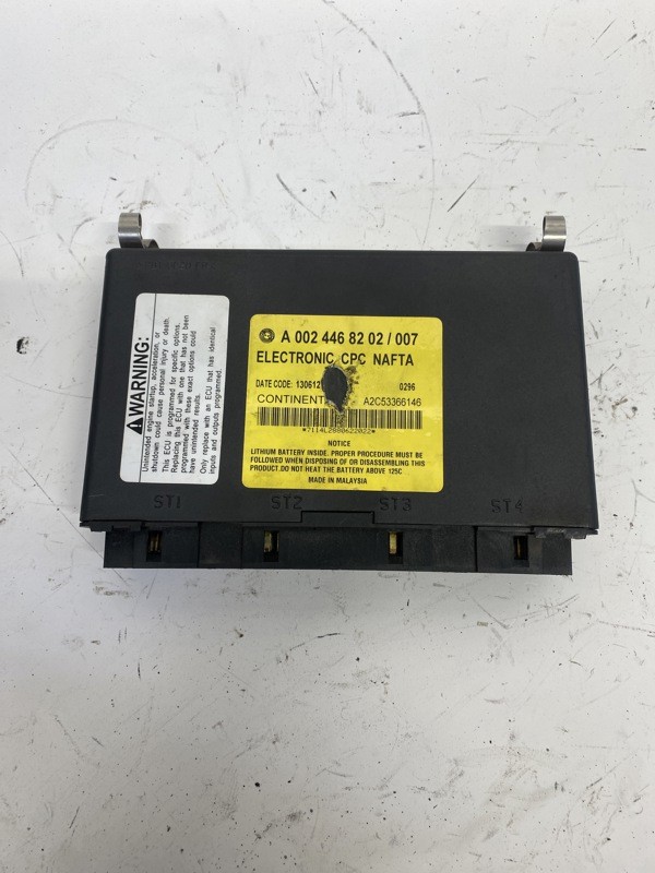 2013 Freightliner Cascadia 125 Common Powertrain Control Module A002 (586-10245)