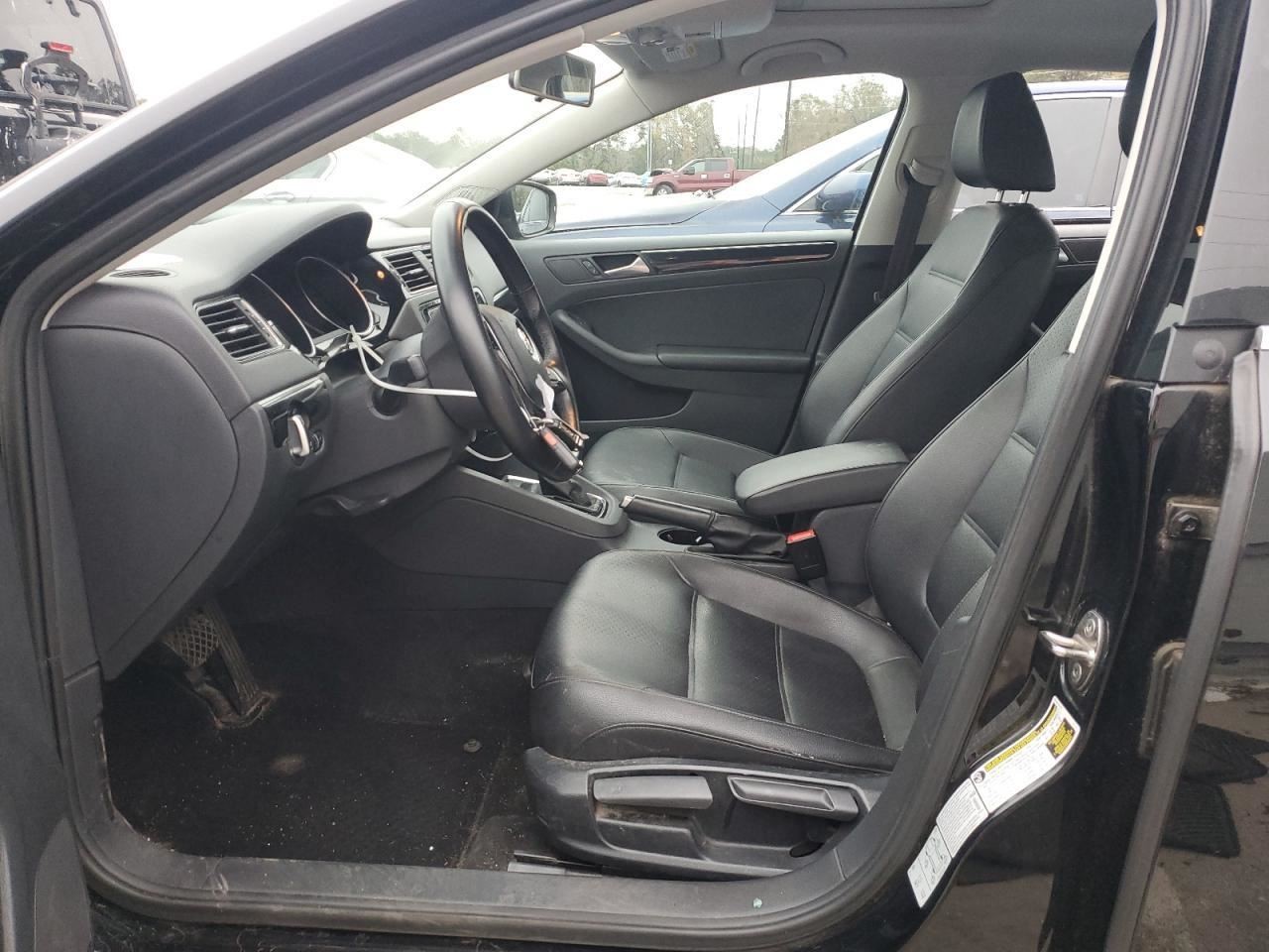 JETTA 2016 Glove Box 4984618