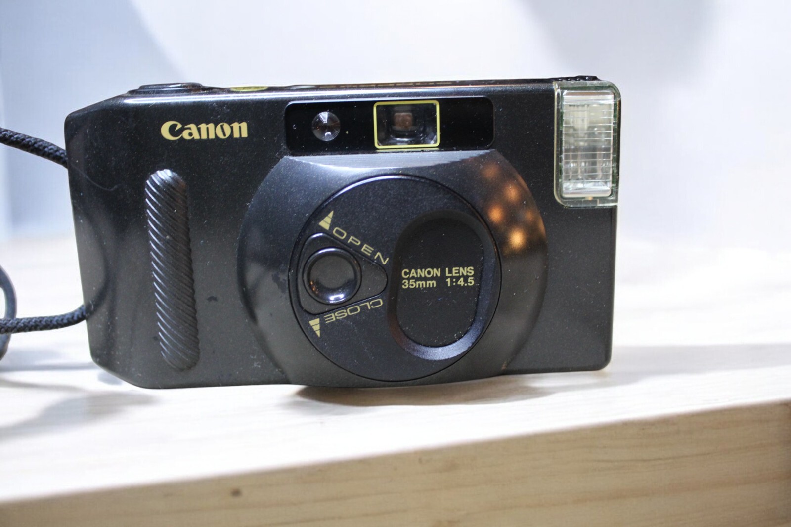 Canon Snappy S Film Camera 35mm Fully Automatic Point & Shoot Untested Clean