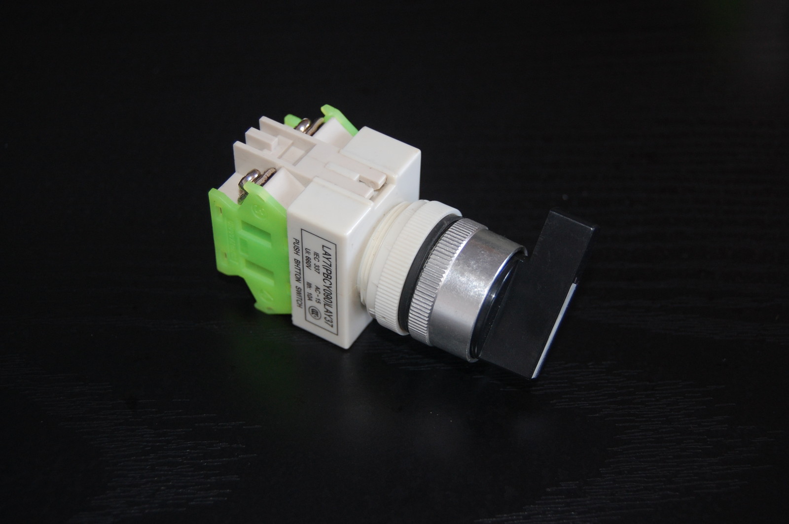 2PCS NEW  22MM LONG HANDLE Selector Switch 3 Position Maintained select switch