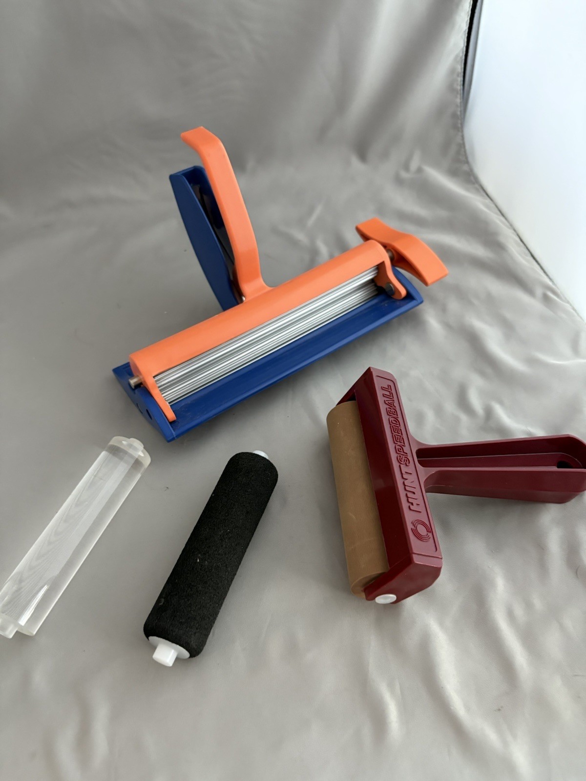 Fiskars Crimper + Hunt Speedball Roller + 2 Extra Rollers Black Sponge And Clear