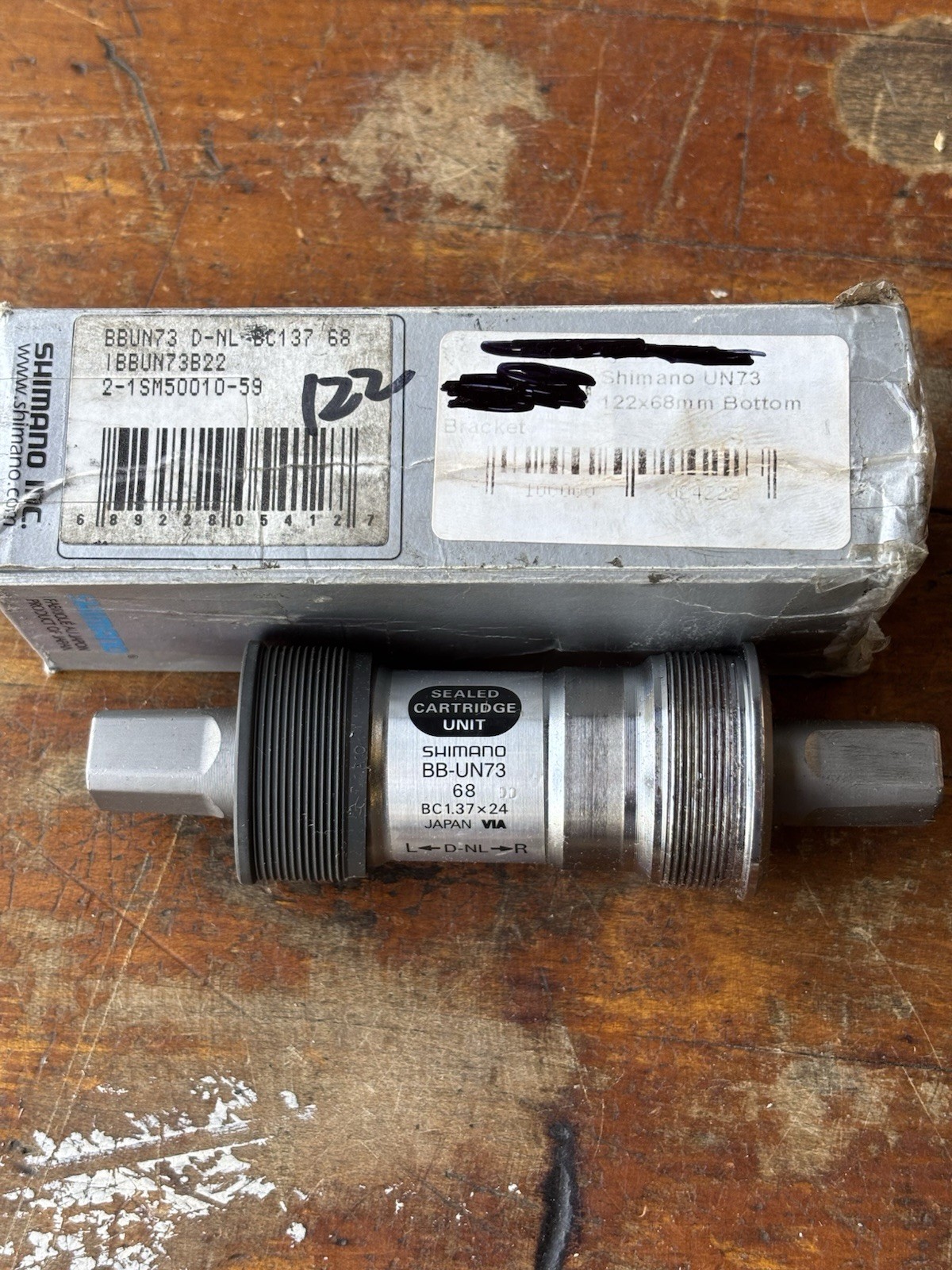 NOS Shimano BB-UN73 Square Taper Bottom Bracket English BSA Thread 68 x 122 JIS