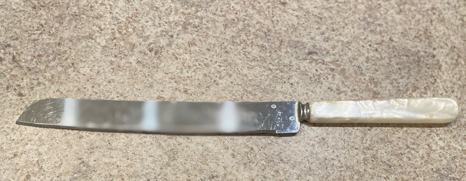 Vintage Treasure Masters Sheffield England Stainless Mother of Pearl Knife