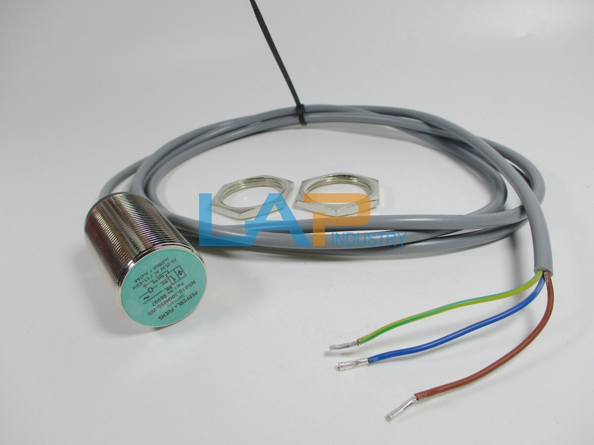 1Pcs New Inductive Proximity Sensor NBB10-30GM50-WS