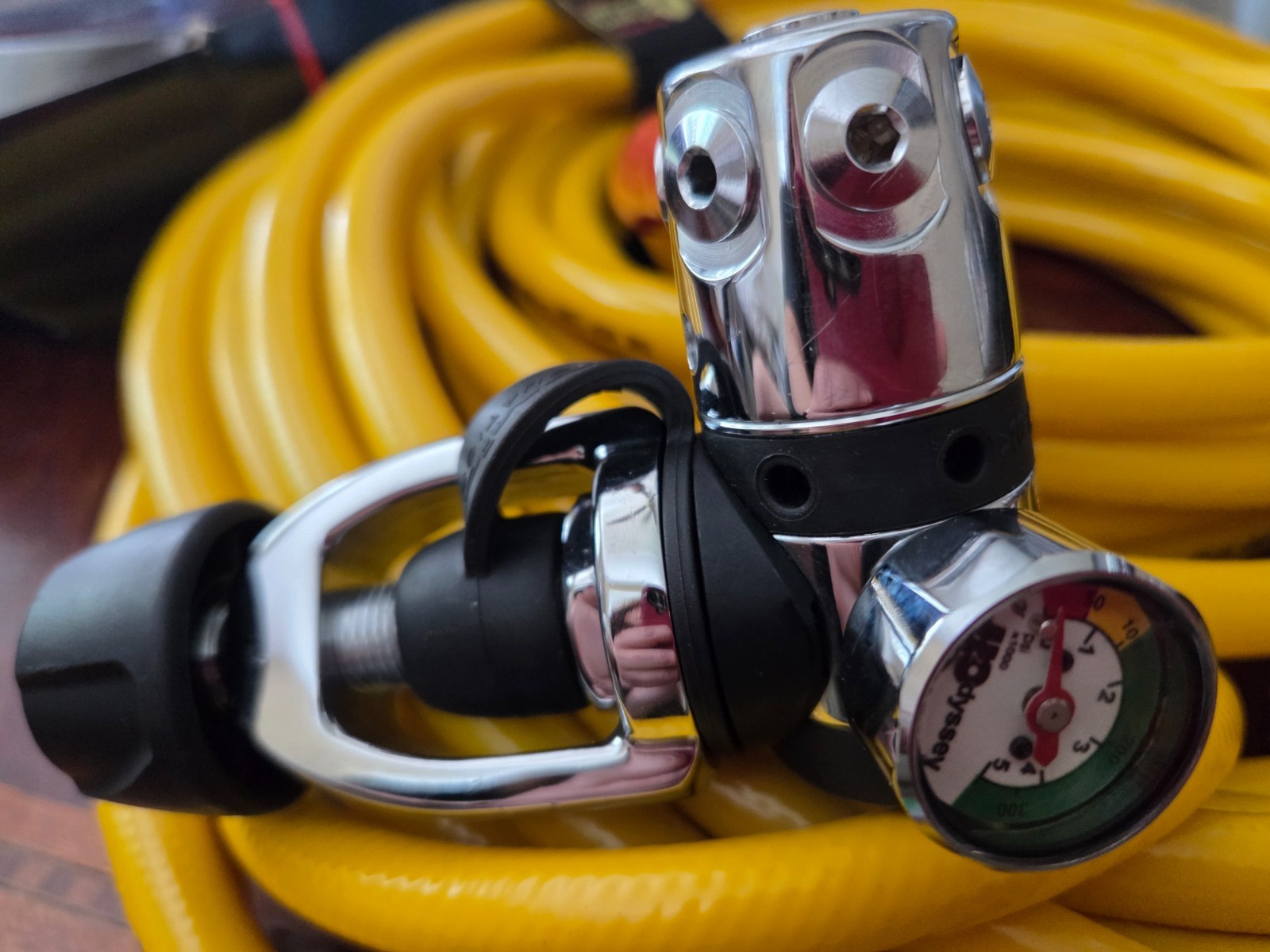 Scuba diving regulator by Atomic Aquatics Z2 Yokeregulator atomic Z2 Yoke gray